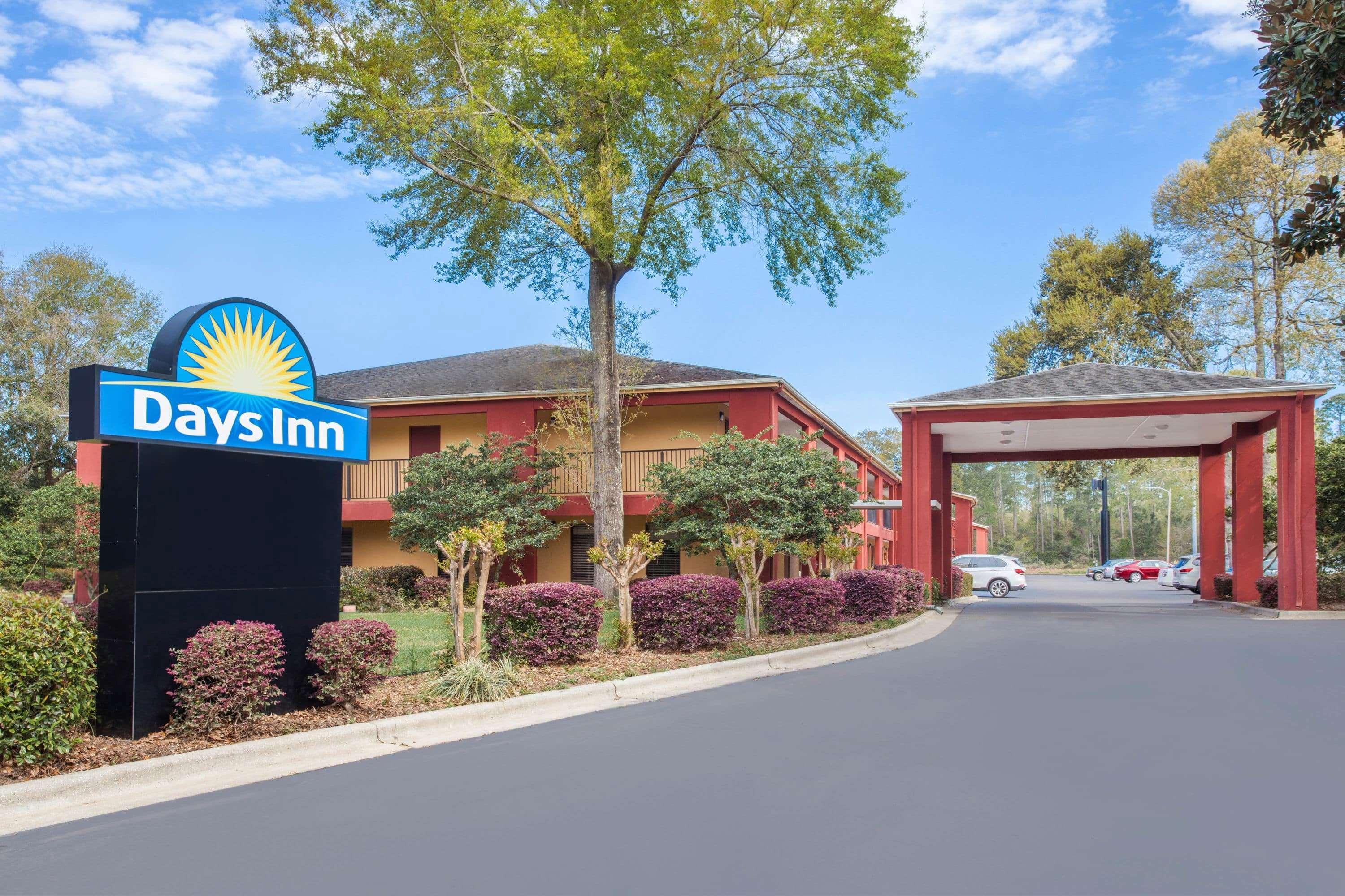 Days Inn By Wyndham Pensacola I-10 Ferry Pass Dış mekan fotoğraf