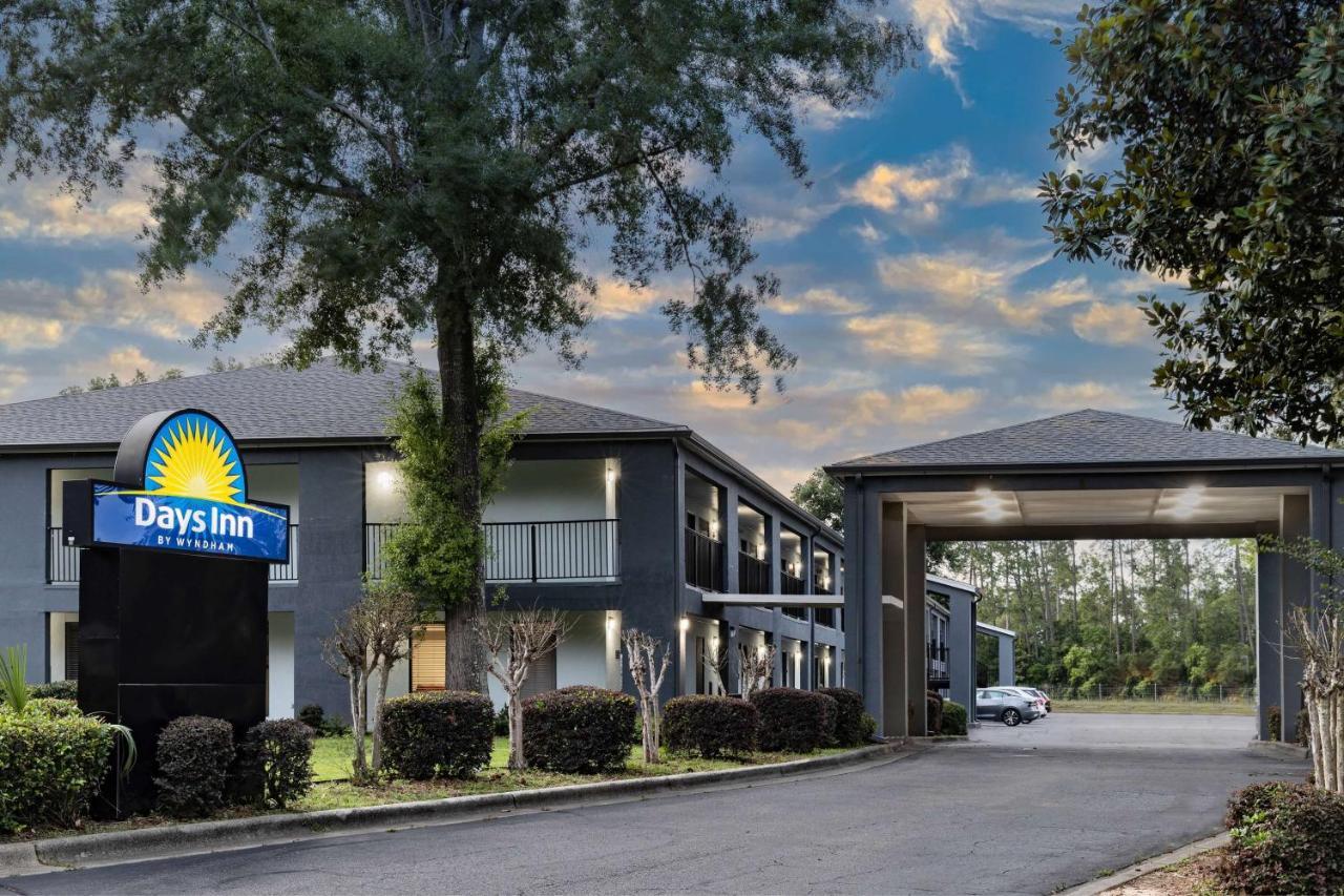 Days Inn By Wyndham Pensacola I-10 Ferry Pass Dış mekan fotoğraf