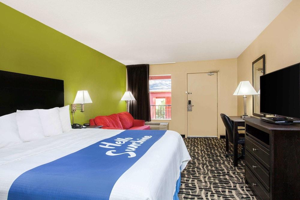 Days Inn By Wyndham Pensacola I-10 Ferry Pass Dış mekan fotoğraf