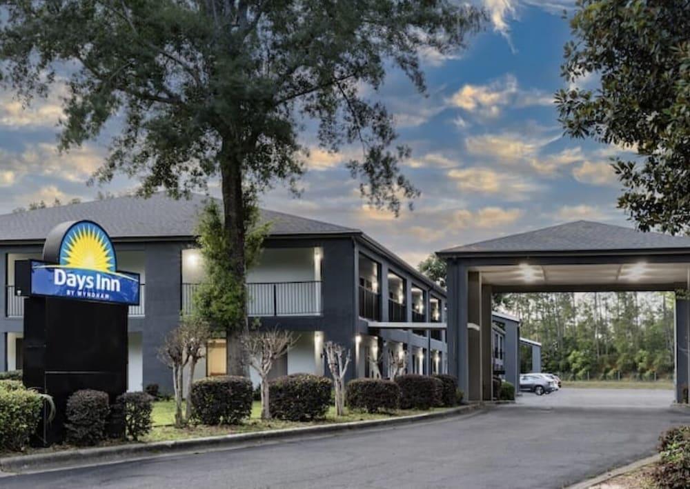 Days Inn By Wyndham Pensacola I-10 Ferry Pass Dış mekan fotoğraf